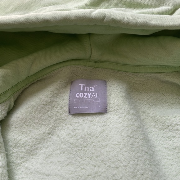 ❌sold TNA aritzia cozy AF fleece boyfriend zip-up hoodie - Picture 5 of 6